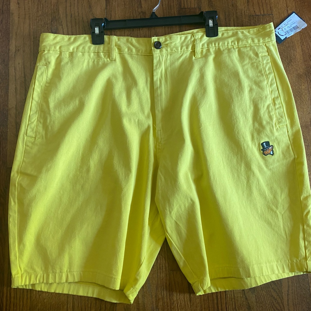 AkOO shorts men’s suE 44 yellow-NWT